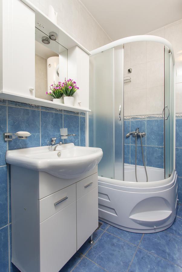 Private Room Center-2 Persons New Μπούντβα Εξωτερικό φωτογραφία
